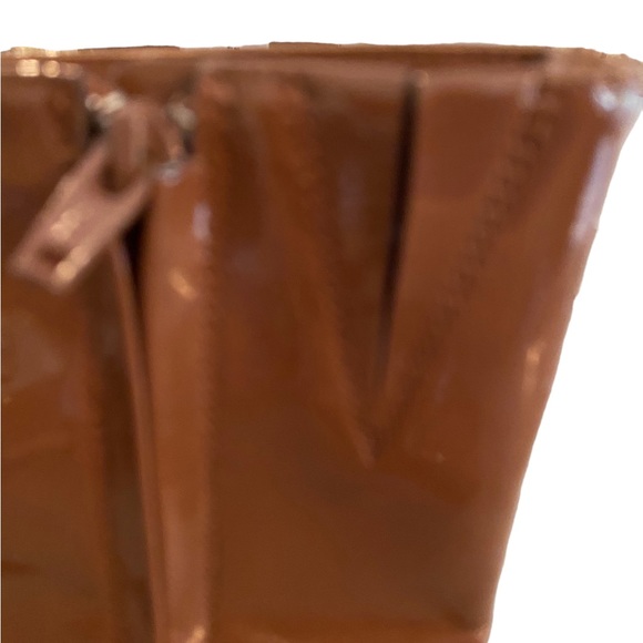 GB Levi Tate Carmel patent Leather platform booties 8.5 - Picture 9 of 10